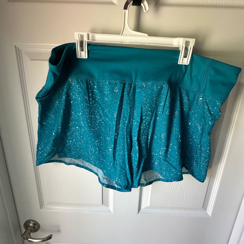 Brooks Chaser 5" Shorts in Vibrant Teal